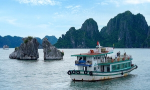 Halong Bay 1-Day Cruise – 6 Hours on Board